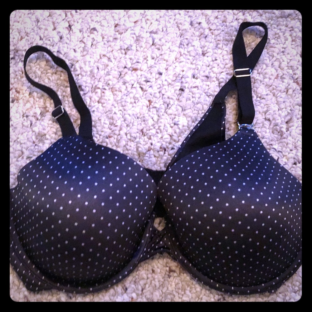 Two Maidenform Underwire Bra 38C - NWOT